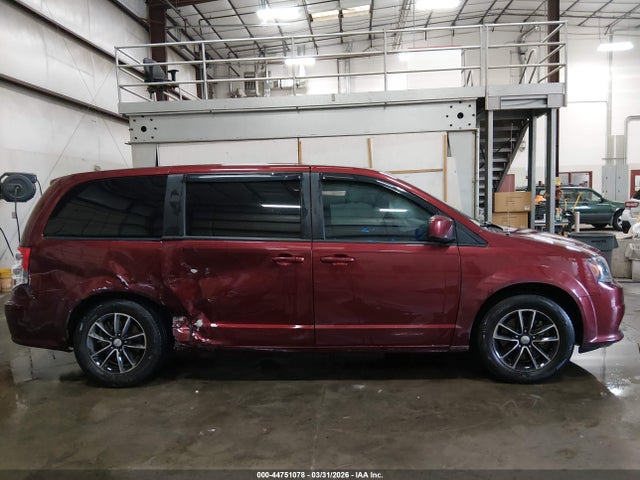 2C4RDGBG2JR161231 Dodge Grand Caravan Se Plus