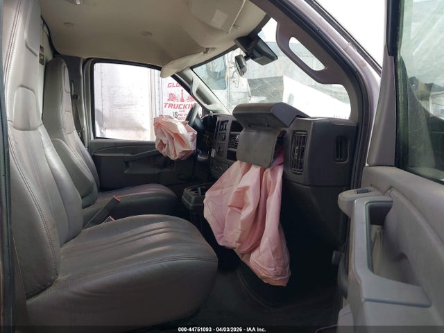 2019 Gmc Savana Cutaway Work Van მანქანა იყიდება აუქციონზე, vin: 7GZ37TCG7KN003442, აუქციონის ნომერი: 44751093