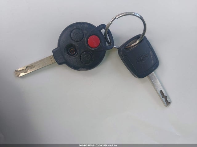 2011 Smart Fortwo Passion/pure მანქანა იყიდება აუქციონზე, vin: WMEEJ3BA2BK432298, აუქციონის ნომერი: 44751096