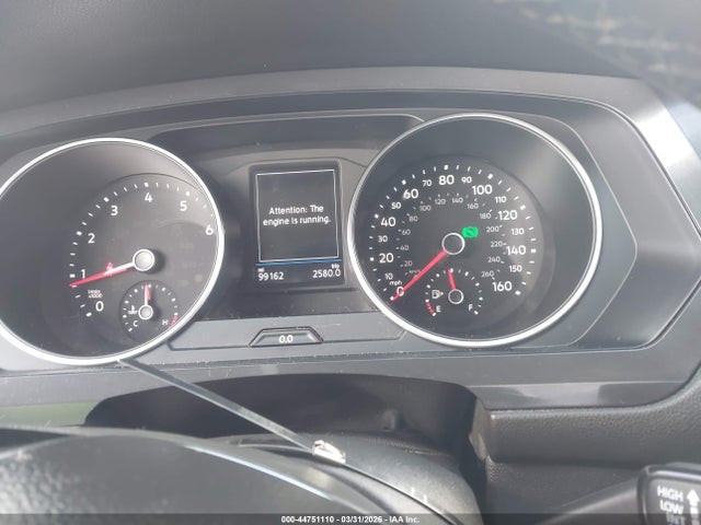 2020 Volkswagen Tiguan მანქანა იყიდება აუქციონზე, vin: 3VV3B7AX7LM039571, აუქციონის ნომერი: 44751110