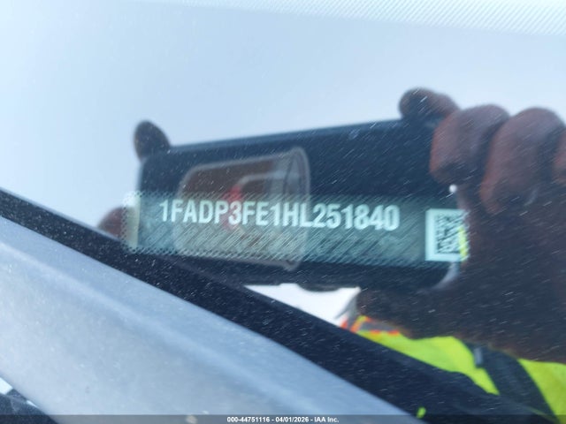 Ford FOCUS SE 2017 1FADP3FE1HL251840 Image 9