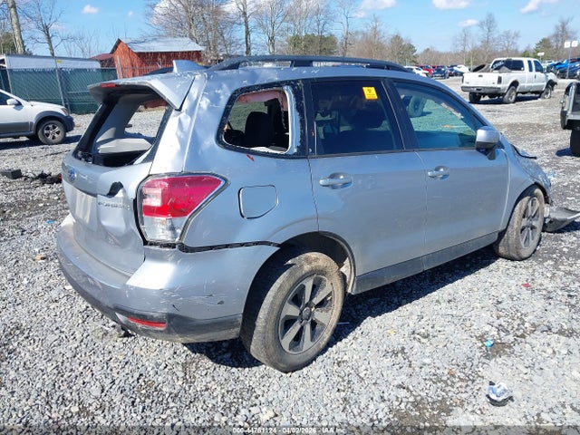 44751124 :رقم المزاد ، JF2SJAEC8JH596722 vin ، 2018 Subaru Forester 2.5i Premium مزاد بيع