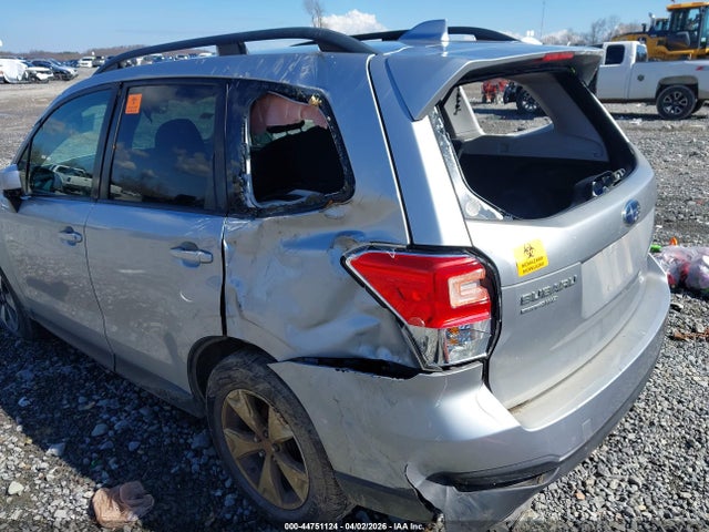 44751124 :رقم المزاد ، JF2SJAEC8JH596722 vin ، 2018 Subaru Forester 2.5i Premium مزاد بيع