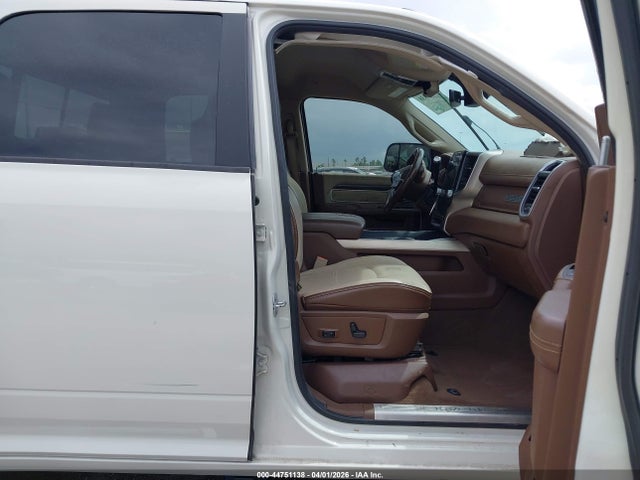 44751138 :رقم المزاد ، 3C6UR5FL7MG606975 vin ، 2021 Ram 2500 Laramie  4x4 6'4 Box مزاد بيع