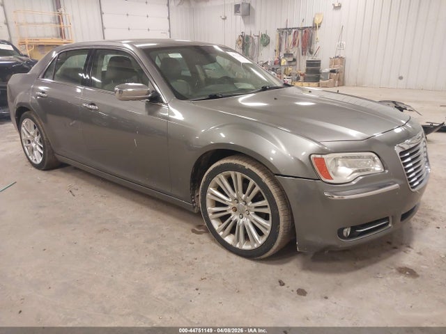 44751149 :رقم المزاد ، 2C3CA5CG5BH583085 vin ، 2011 Chrysler 300 Limited مزاد بيع