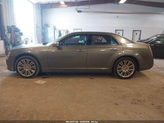 44751149 :رقم المزاد ، 2C3CA5CG5BH583085 vin ، 2011 Chrysler 300 Limited مزاد بيع