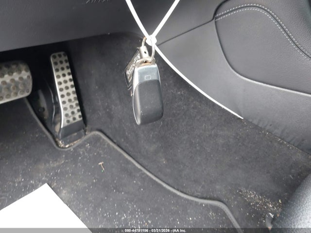 44751156 :رقم المزاد ، W1N0G8EB3LF865236 vin ، 2020 Mercedes-benz Glc 300 4matic مزاد بيع