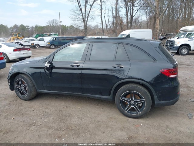 44751156 :رقم المزاد ، W1N0G8EB3LF865236 vin ، 2020 Mercedes-benz Glc 300 4matic مزاد بيع