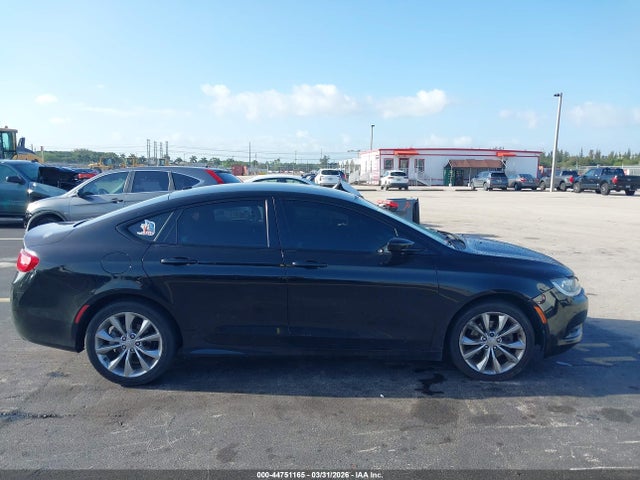 Продаж на аукціоні авто 2015 Chrysler 200 S, vin: 1C3CCCBB2FN680083, номер лоту: 44751165