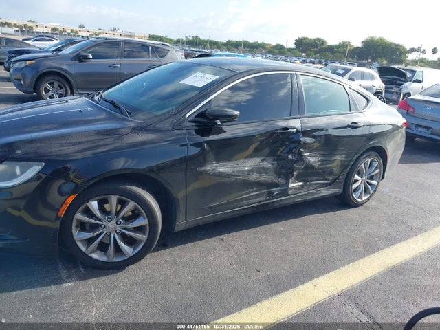 Продаж на аукціоні авто 2015 Chrysler 200 S, vin: 1C3CCCBB2FN680083, номер лоту: 44751165