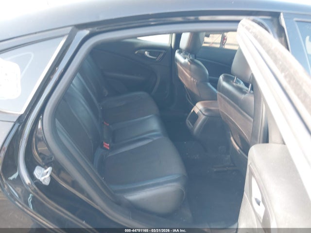 Продаж на аукціоні авто 2015 Chrysler 200 S, vin: 1C3CCCBB2FN680083, номер лоту: 44751165
