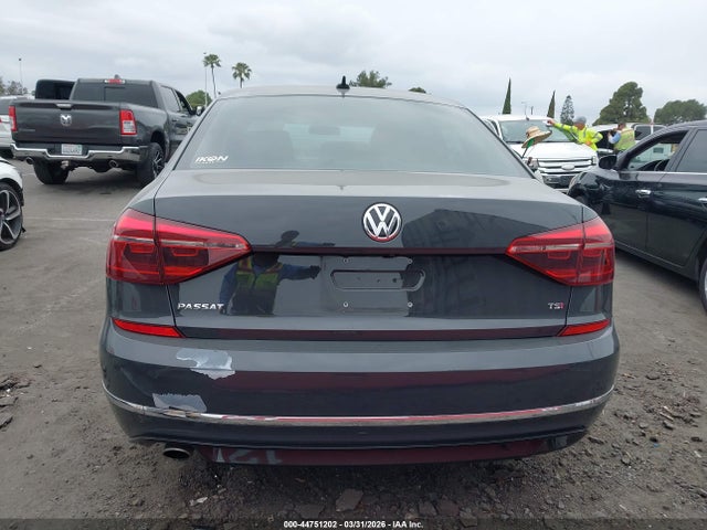 Продаж на аукціоні авто 2018 Volkswagen Passat 2.0t R-line/2.0t S, vin: 1VWAA7A31JC016322, номер лоту: 44751202