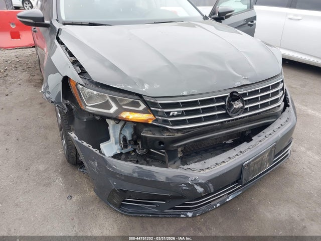 Продаж на аукціоні авто 2018 Volkswagen Passat 2.0t R-line/2.0t S, vin: 1VWAA7A31JC016322, номер лоту: 44751202