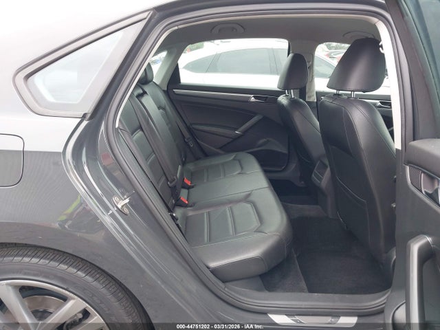 Продаж на аукціоні авто 2018 Volkswagen Passat 2.0t R-line/2.0t S, vin: 1VWAA7A31JC016322, номер лоту: 44751202