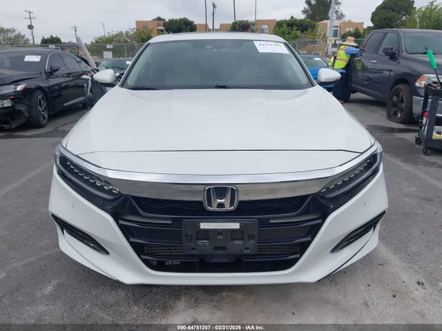 1HGCV2F93JA018005 Honda Accord Touring 2.0t