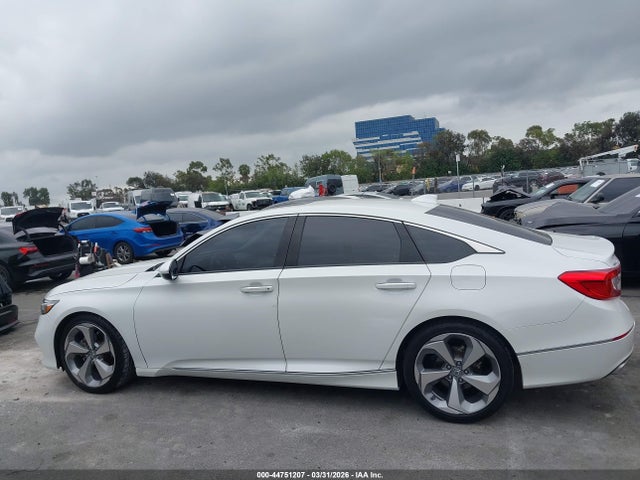 1HGCV2F93JA018005 Honda Accord Touring 2.0t