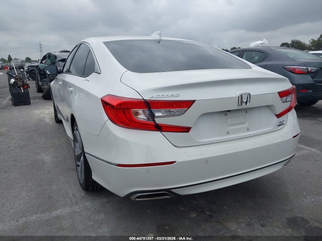 1HGCV2F93JA018005 Honda Accord Touring 2.0t