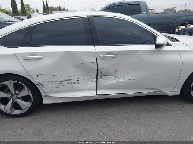 1HGCV2F93JA018005 Honda Accord Touring 2.0t