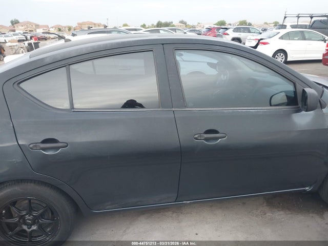 Nissan Versa 1.6 S 2015 3N1CN7AP3FL959605 Image 13
