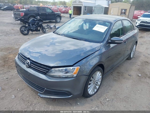 44751218 :رقم المزاد ، 3VWDP7AJ8DM419730 vin ، 2013 Volkswagen Jetta 2.5l Se مزاد بيع