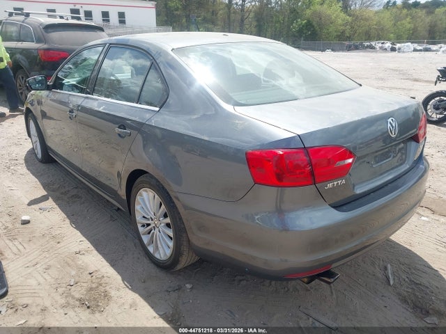 44751218 :رقم المزاد ، 3VWDP7AJ8DM419730 vin ، 2013 Volkswagen Jetta 2.5l Se مزاد بيع