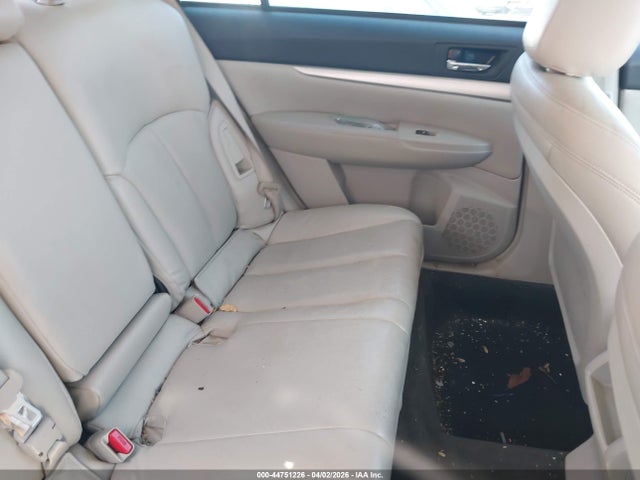 44751226 :رقم المزاد ، 4S4BRCCCXD3283299 vin ، 2013 Subaru Outback 2.5i Premium مزاد بيع