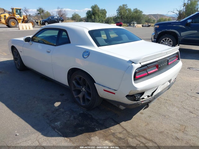 44751232 :رقم المزاد ، 2C3CDZBT7HH613872 vin ، 2017 Dodge Challenger R/t مزاد بيع