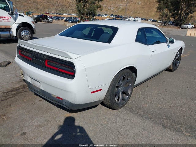 44751232 :رقم المزاد ، 2C3CDZBT7HH613872 vin ، 2017 Dodge Challenger R/t مزاد بيع