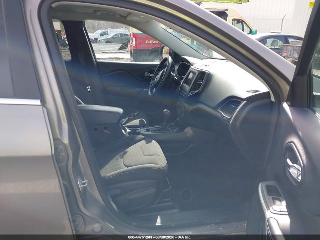 2019 JEEP CHEROKEE 1C4PJMCB3KD449510 Photo 4