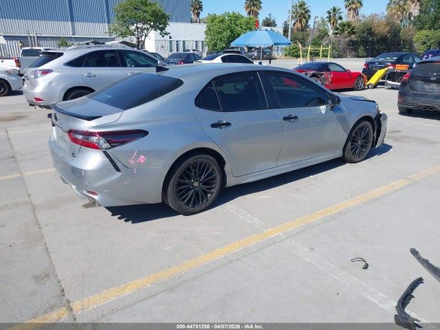 2022 Toyota Camry Se Nightshade Special Awd მანქანა იყიდება აუქციონზე, vin: 4T1G11BK6NU053992, აუქციონის ნომერი: 44751256