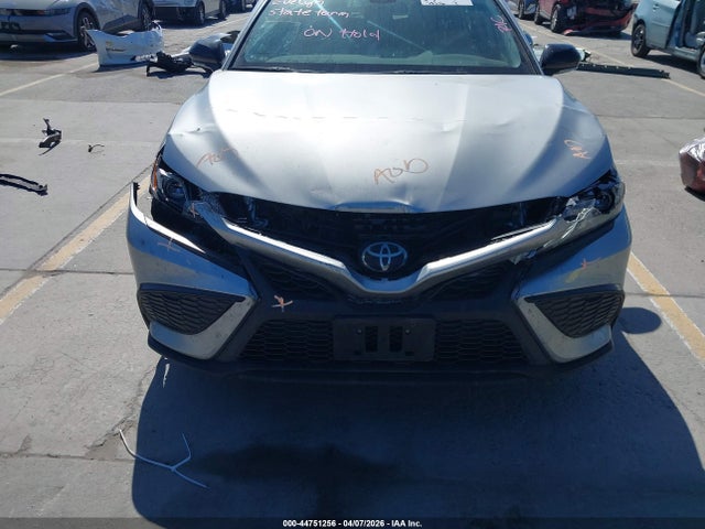 2022 Toyota Camry Se Nightshade Special Awd მანქანა იყიდება აუქციონზე, vin: 4T1G11BK6NU053992, აუქციონის ნომერი: 44751256