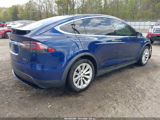 Продаж на аукціоні авто 2018 Tesla Model X 100d/75d/p100d, vin: 5YJXCAE26JF093759, номер лоту: 44751264