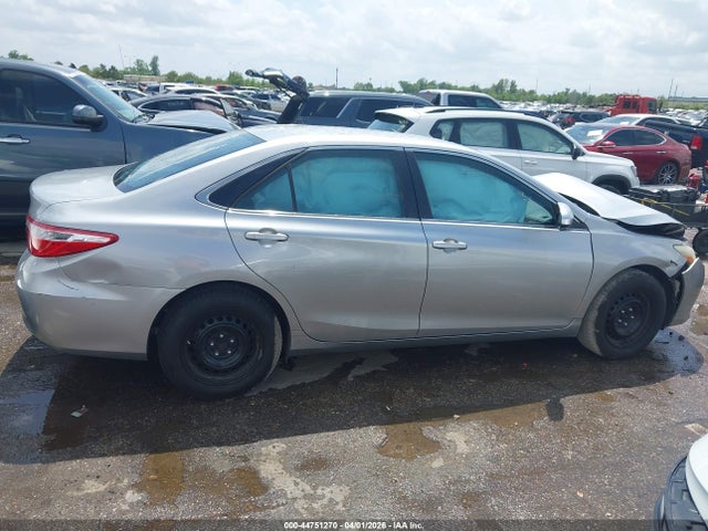 Продажа на аукционе авто 2015 Toyota Camry Le, vin: 4T4BF1FK4FR496865, номер лота: 44751270