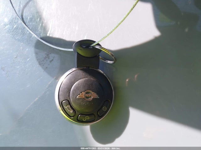 2009 MINI COOPER S WMWMF73549TT96992 Photo 10