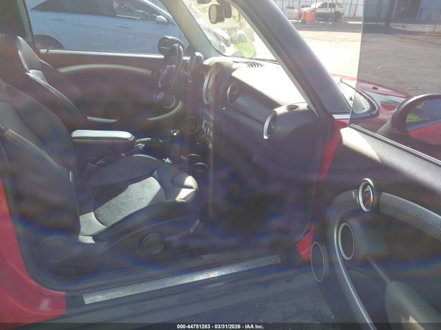 2009 MINI COOPER S WMWMF73549TT96992 Photo 4