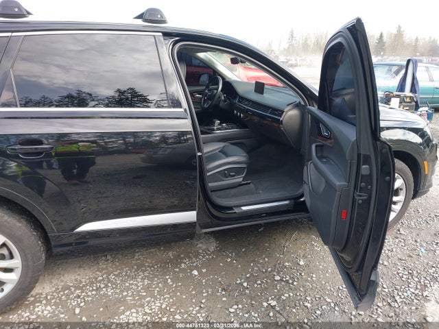 2018 AUDI Q7 WA1LAAF70JD021259 Photo 4