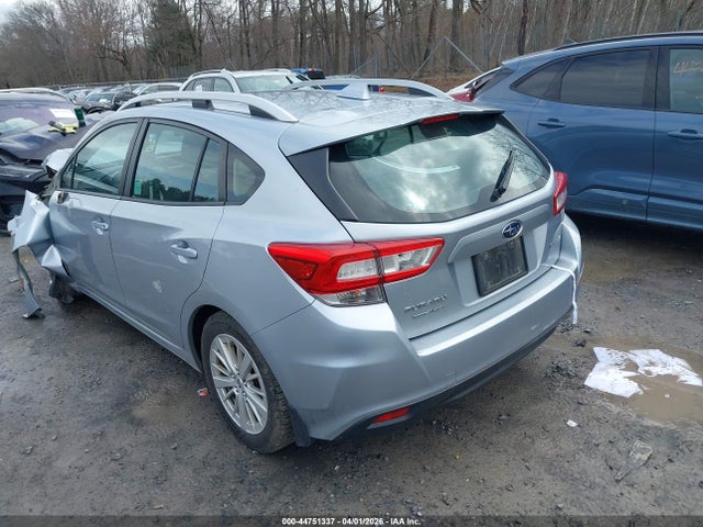 2018 SUBARU IMPREZA 4S3GTAB67J3751514 Photo 2