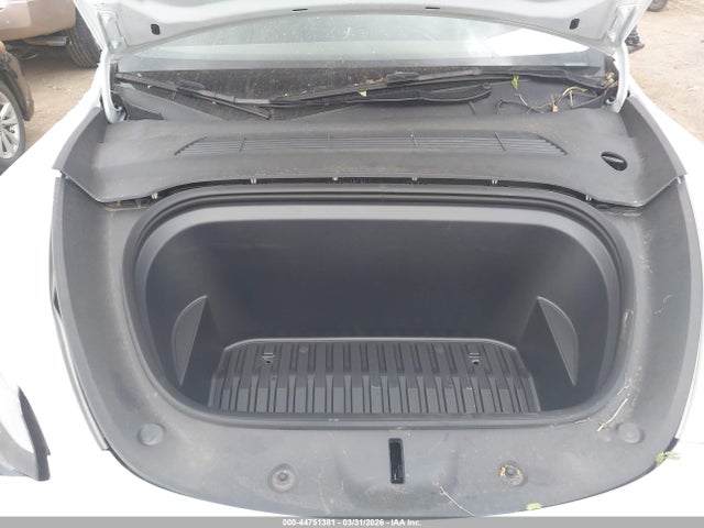 Продаж на аукціоні авто 2025 Tesla Model Y Long Range Dual Motor All-wheel Drive, vin: 7SAYGDEE5SA345801, номер лоту: 44751381