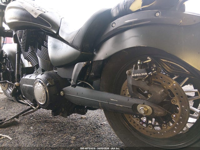 Victory Motorcycles Gunner 2017 5VPCGBAB3H3058412 Image 13
