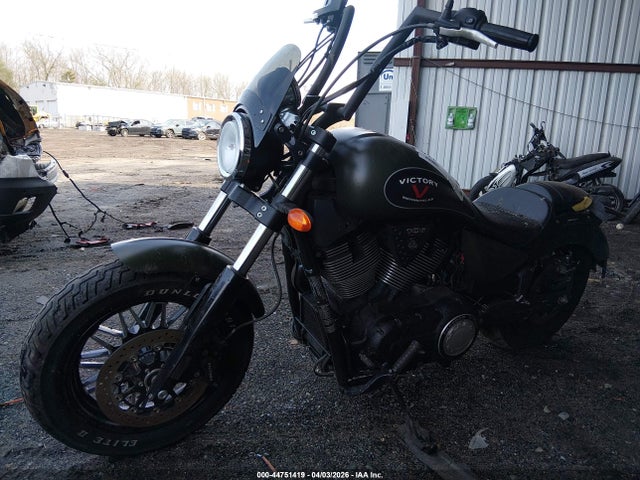 Victory Motorcycles Gunner 2017 5VPCGBAB3H3058412 Image 2