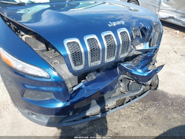 Продажа на аукционе авто 2018 Jeep Cherokee Latitude Fwd, vin: 1C4PJLCB8JD518930, номер лота: 44751429