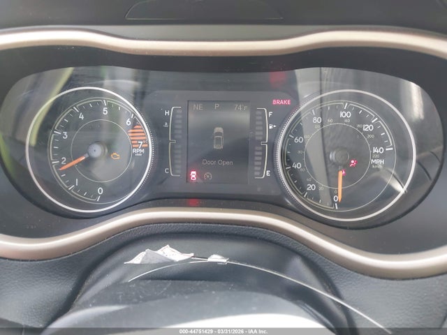 Продажа на аукционе авто 2018 Jeep Cherokee Latitude Fwd, vin: 1C4PJLCB8JD518930, номер лота: 44751429