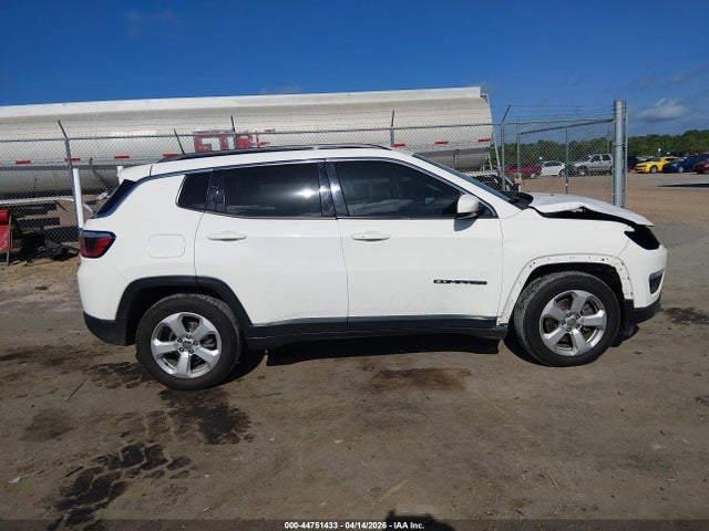 44751433 :رقم المزاد ، 3C4NJCBB6KT615614 vin ، 2019 Jeep Compass Latitude Fwd مزاد بيع