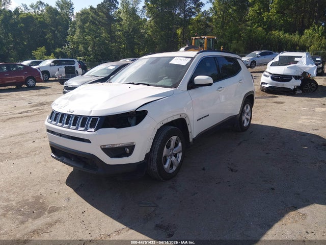 44751433 :رقم المزاد ، 3C4NJCBB6KT615614 vin ، 2019 Jeep Compass Latitude Fwd مزاد بيع