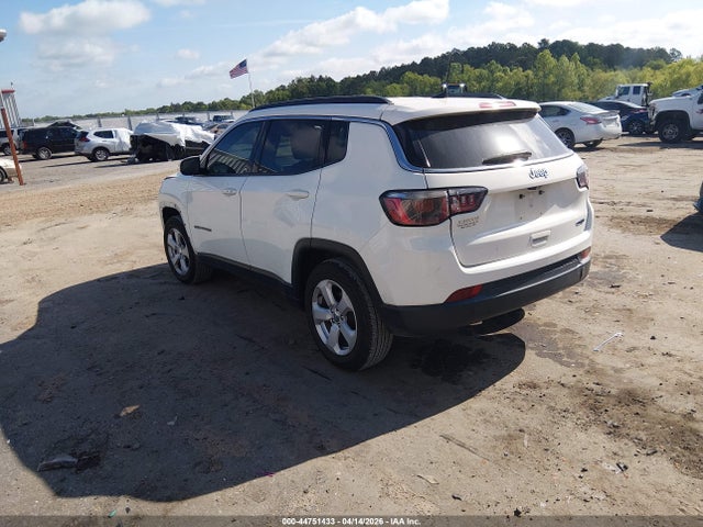 44751433 :رقم المزاد ، 3C4NJCBB6KT615614 vin ، 2019 Jeep Compass Latitude Fwd مزاد بيع