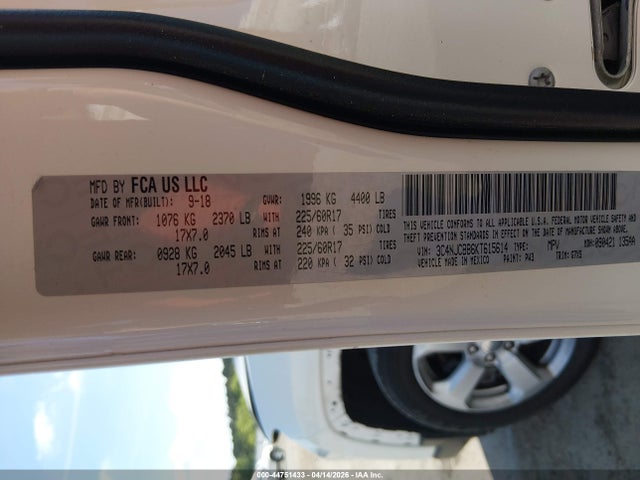 44751433 :رقم المزاد ، 3C4NJCBB6KT615614 vin ، 2019 Jeep Compass Latitude Fwd مزاد بيع