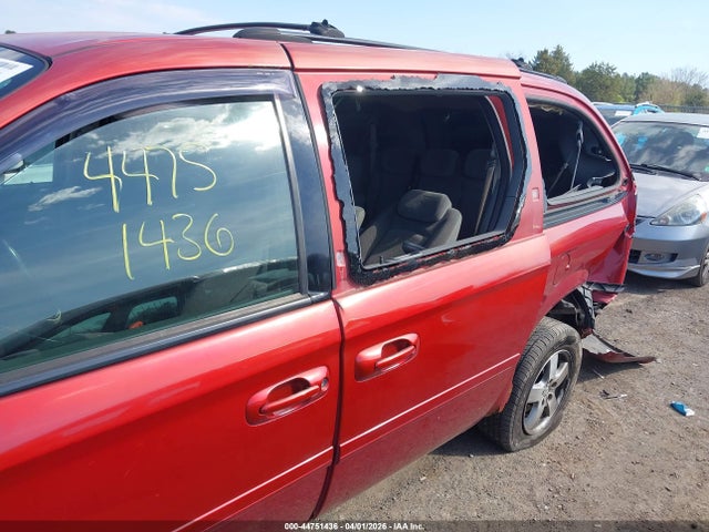 44751436 :رقم المزاد ، 2D4GP44L45R242859 vin ، 2005 Dodge Grand Caravan Sxt مزاد بيع
