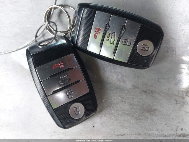 44751445 :رقم المزاد ، 3KPFL4A73JE224604 vin ، 2018 Kia Forte S مزاد بيع
