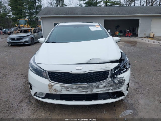 44751445 :رقم المزاد ، 3KPFL4A73JE224604 vin ، 2018 Kia Forte S مزاد بيع