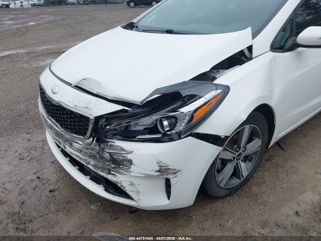 44751445 :رقم المزاد ، 3KPFL4A73JE224604 vin ، 2018 Kia Forte S مزاد بيع